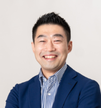 大平　信孝