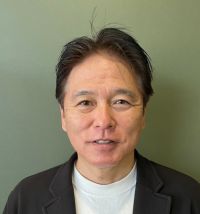 上間　卓